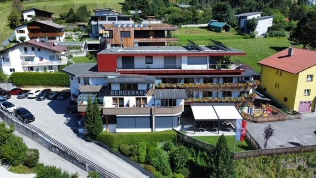 מידרס Hotel Bergkranz מראה חיצוני תמונה